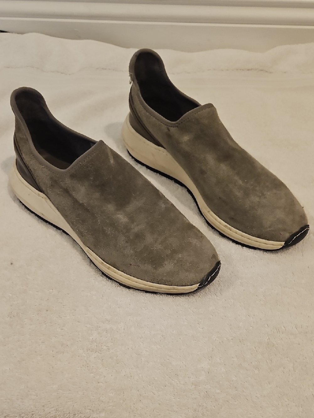 Vince Slip-On Suede Women's Sneakers - Gray Sz 7.5